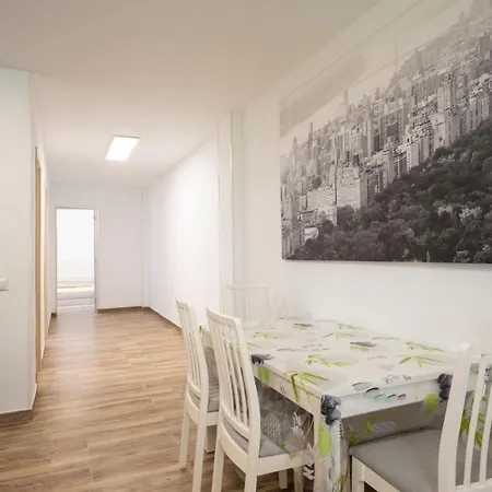 Bonito A 100 M De La Playa Arico