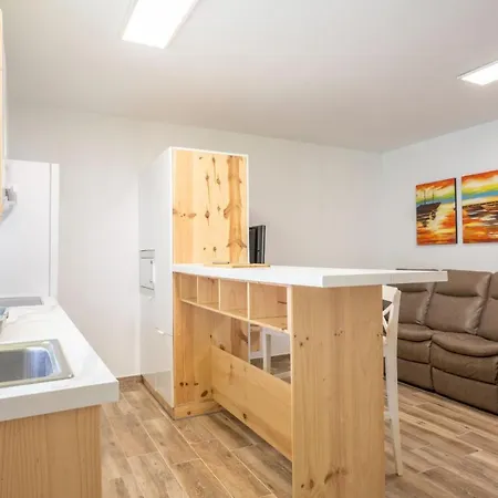 Bonito A 100 M De La Playa * Arico