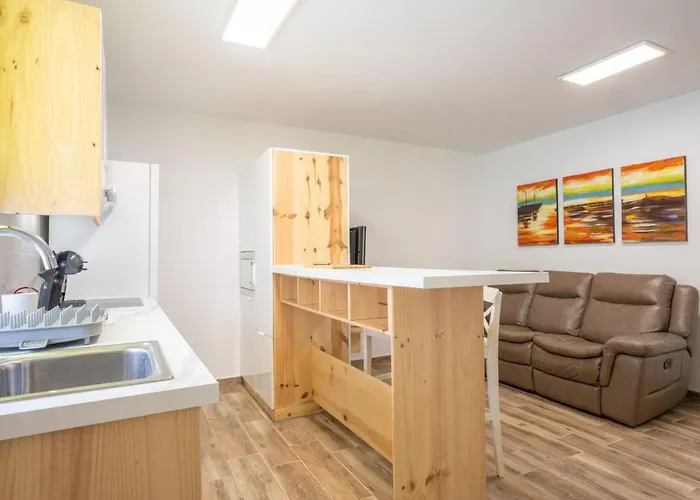 Bonito A 100 M De La Playa * Arico